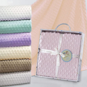 Manta de topitos rosa maquillaje para bebe bordada