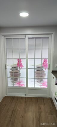 Estores enrollables digitales.